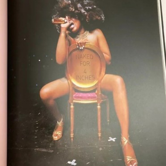 4 Inches by Elton John Hardback Book Cartier Jimmy Choo Free Shipping - Picture 8 of 12